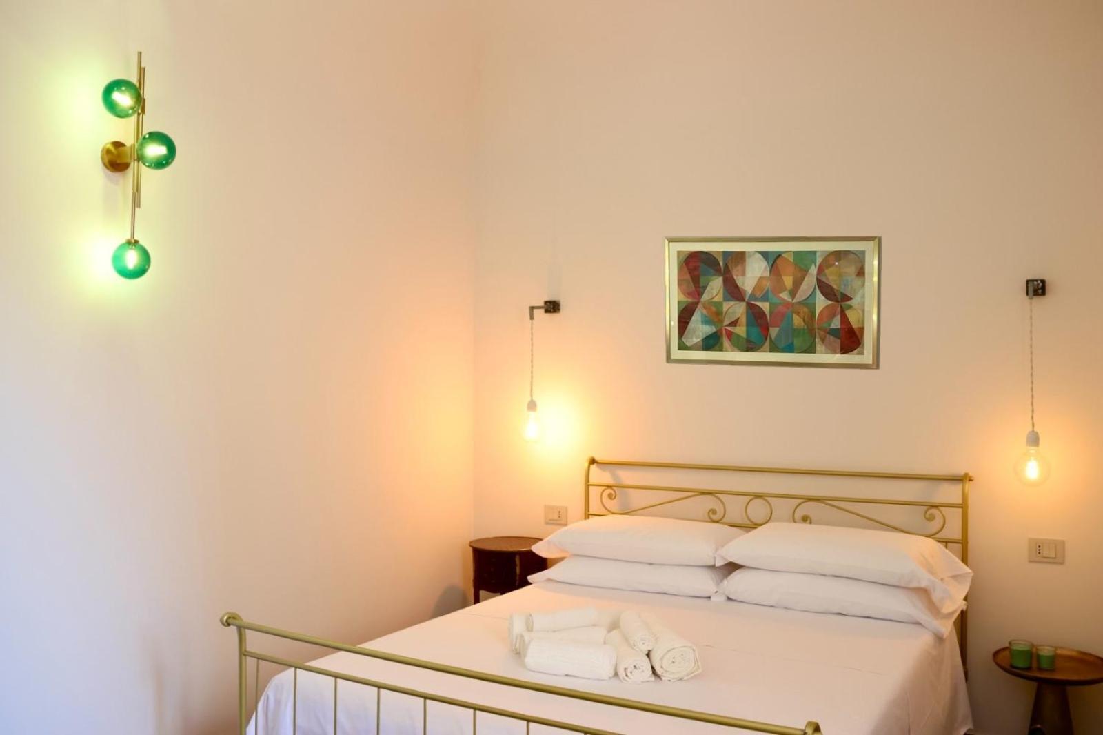 Holiday Lux Boutique Room Катания Экстерьер фото