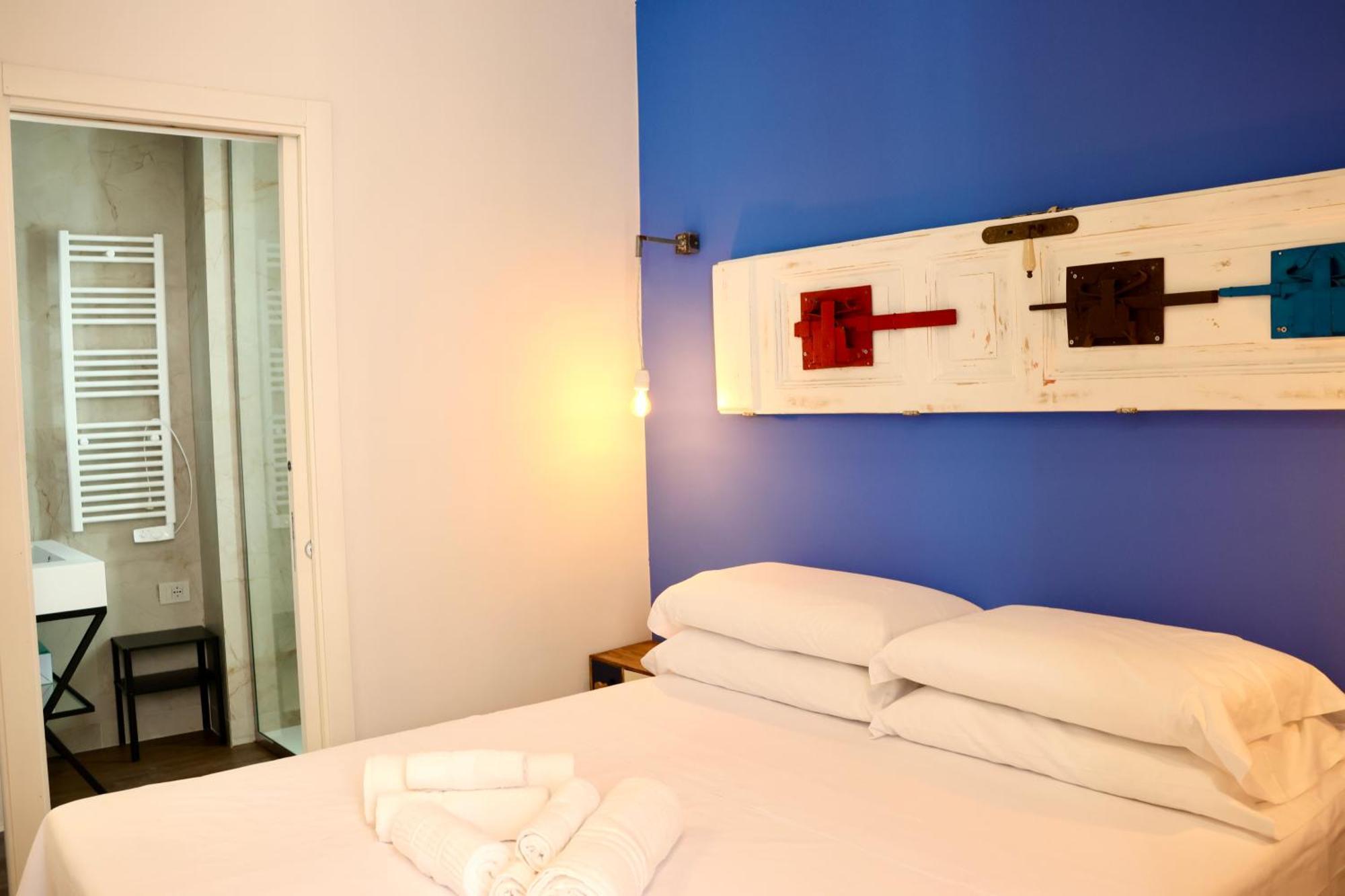 Holiday Lux Boutique Room Катания Номер фото