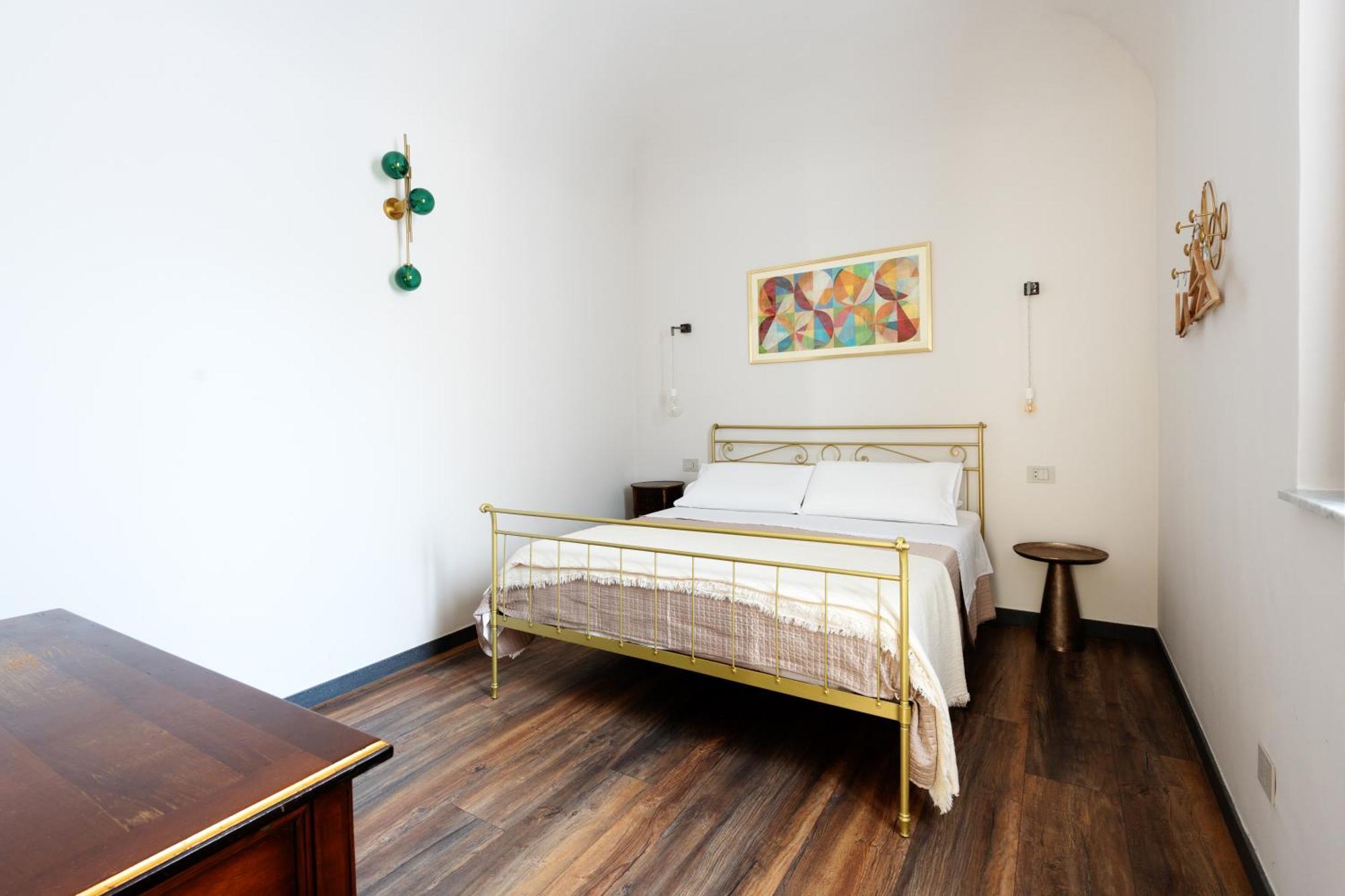 Holiday Lux Boutique Room Катания Экстерьер фото