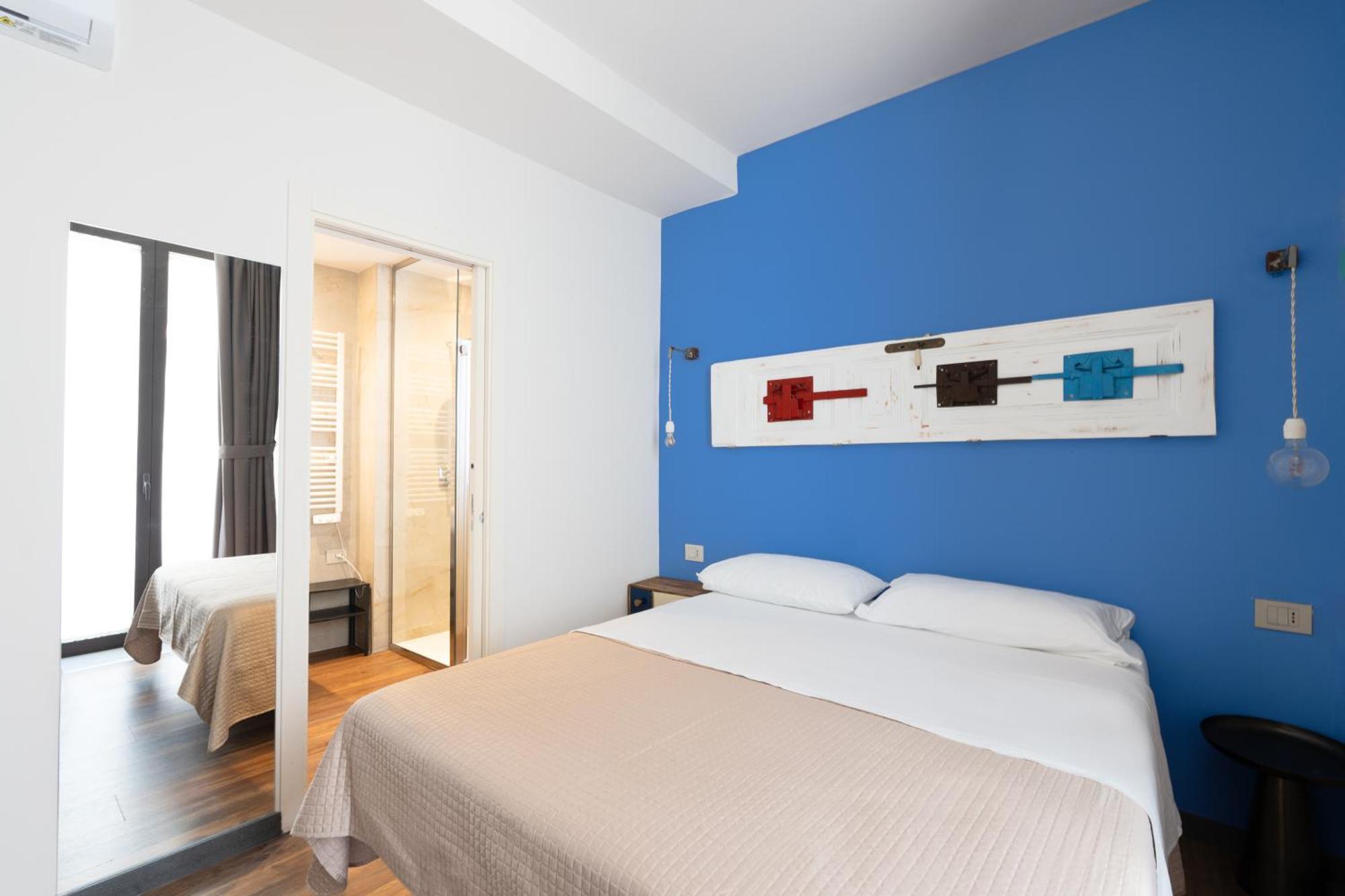 Holiday Lux Boutique Room Катания Экстерьер фото